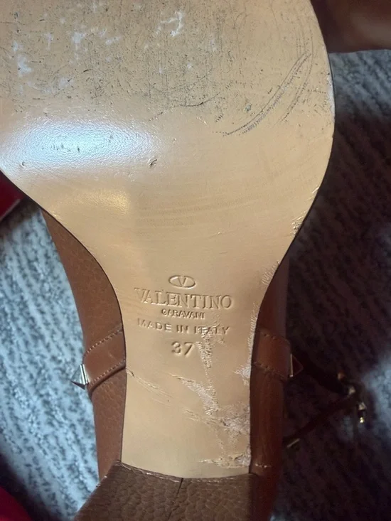 Valentino Brown Leather Rockstud Block Heel
Ankle Boots Size 7/ EU 37 - Picture 11 of 12